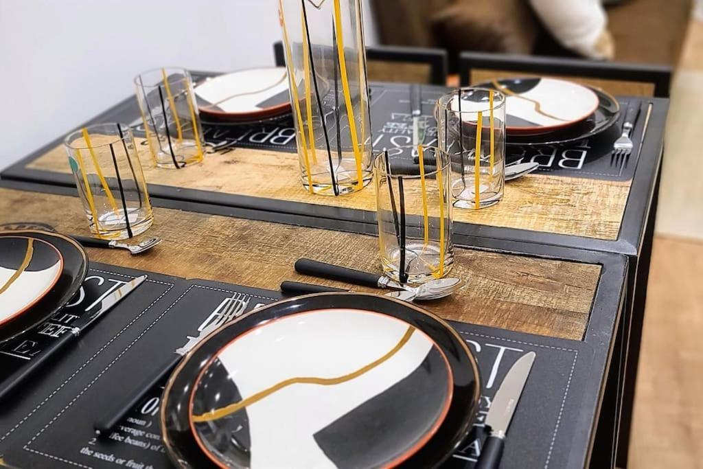 7 Couchages Aux Portes Des Celebres Parfumeries Wifi 格拉斯 外观 照片